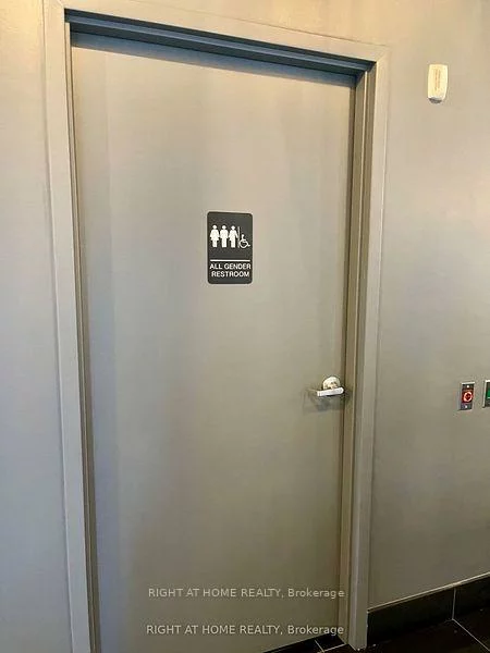 38, Via Bagnato, Yorkdale-Glen Park, Toronto