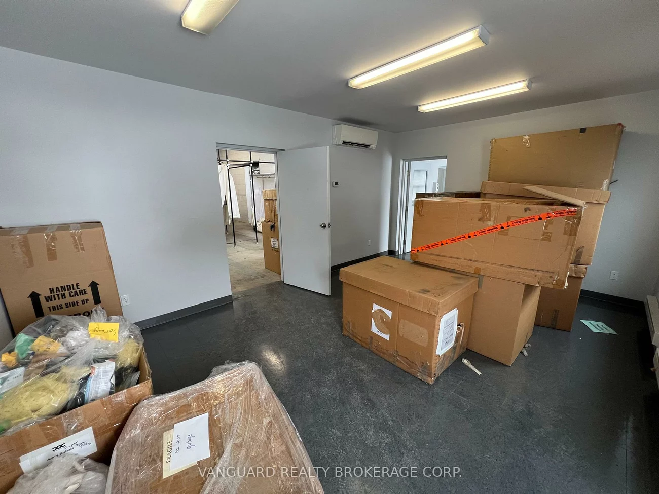 4469-4471, Chesswood, York University Heights, Toronto