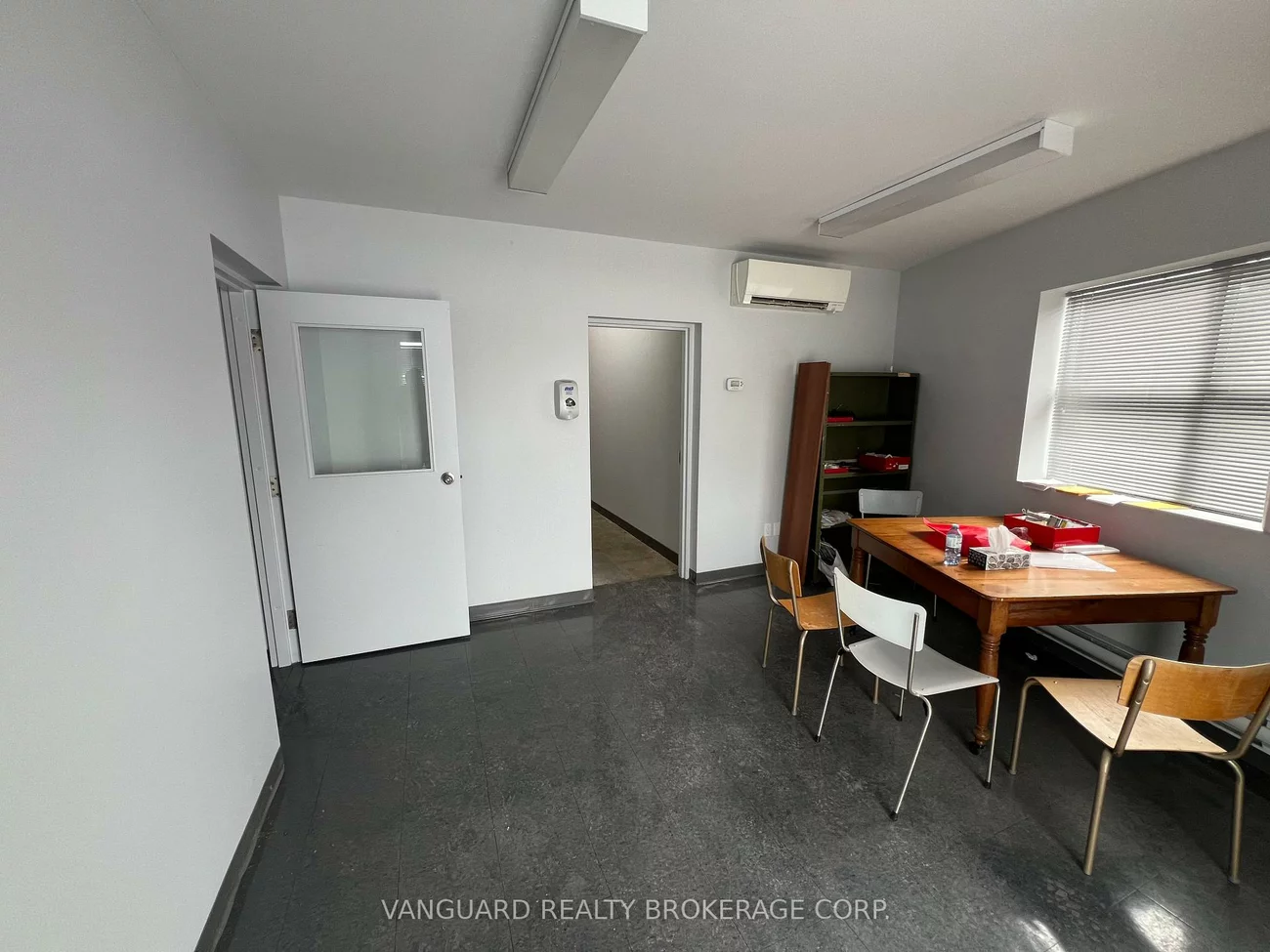 4469-4471, Chesswood, York University Heights, Toronto