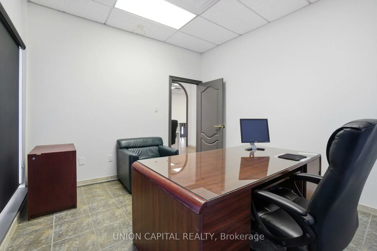 15, Airview, West Humber-Clairville, Toronto