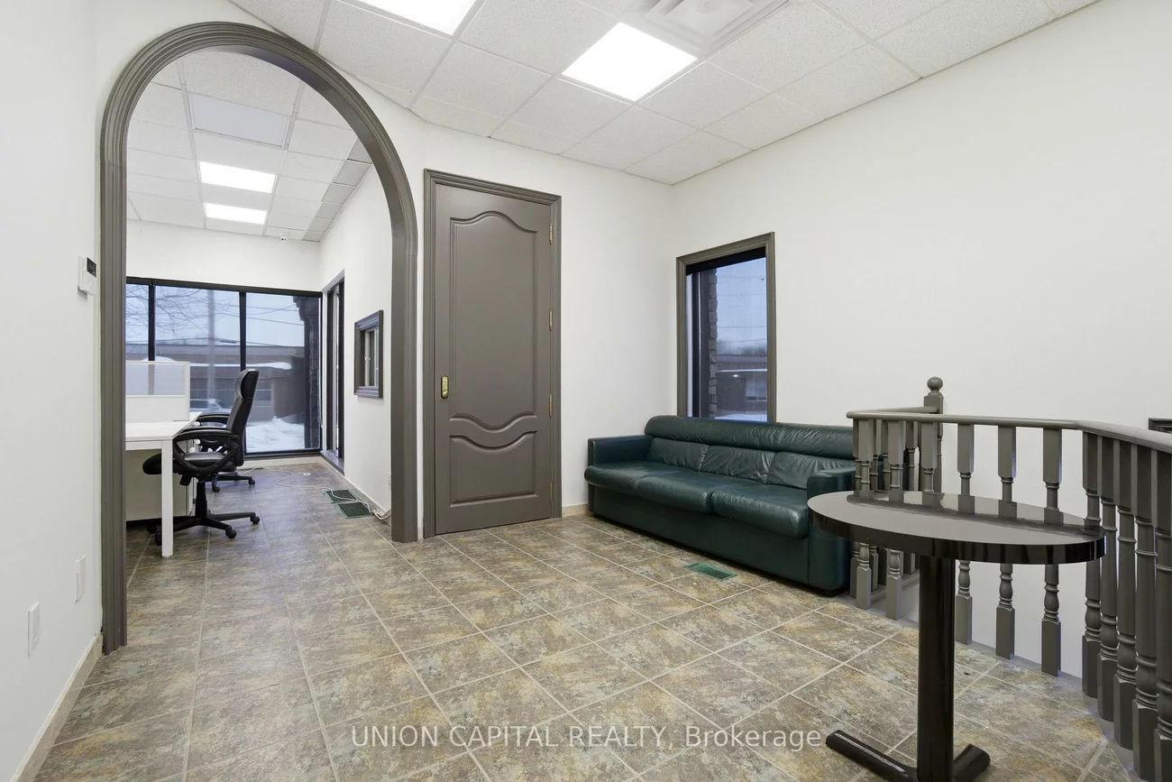 15, Airview, West Humber-Clairville, Toronto