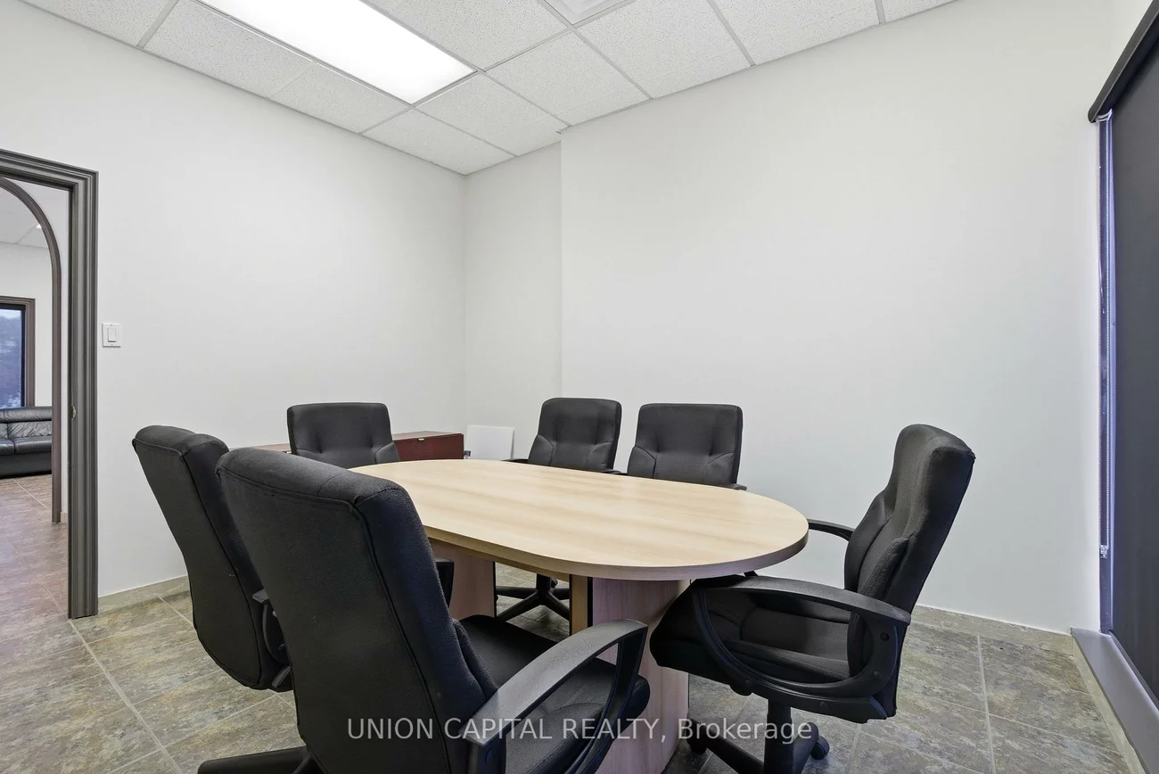 15, Airview, West Humber-Clairville, Toronto