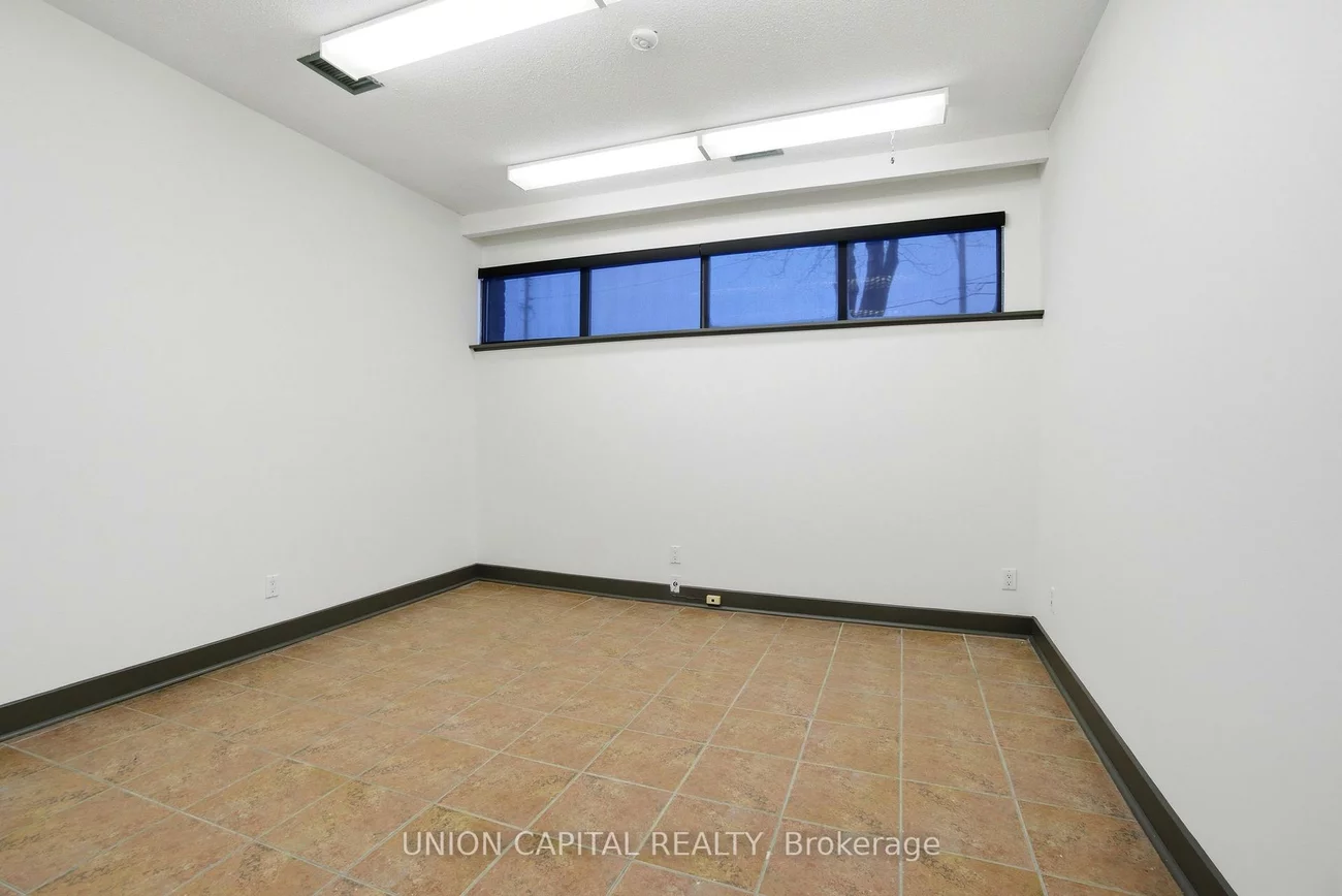 15, Airview, West Humber-Clairville, Toronto