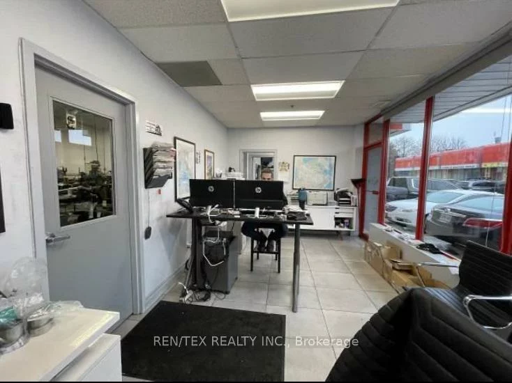 22, Steinway, West Humber-Clairville, Toronto