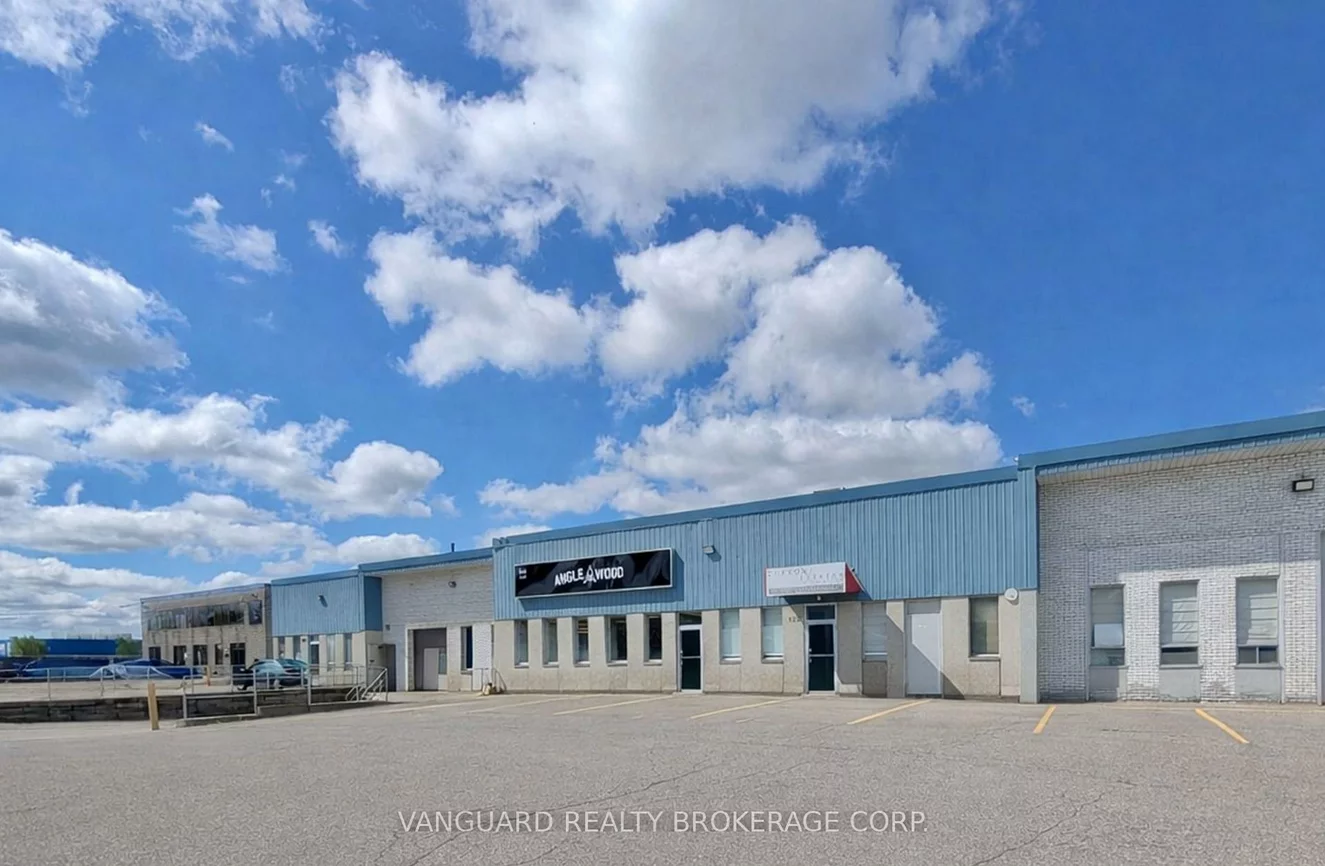 810-820, Flint, York University Heights, Toronto