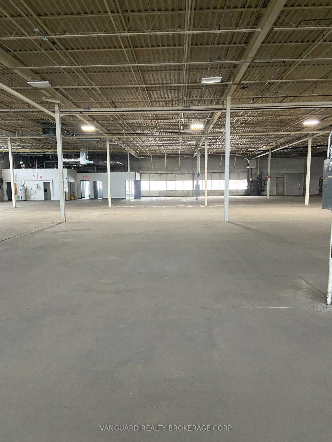 100, Brisbane, York University Heights, Toronto