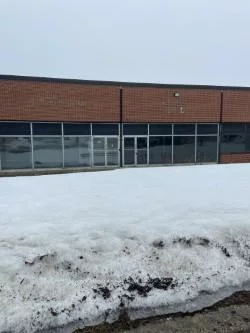 100, Brisbane, York University Heights, Toronto