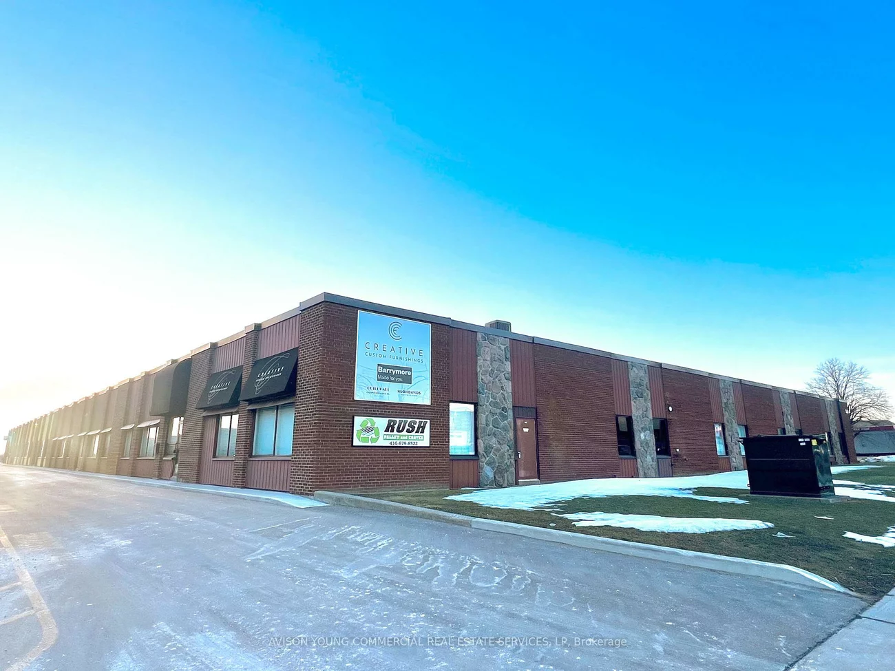 350, Oakdale, Glenfield-Jane Heights, Toronto