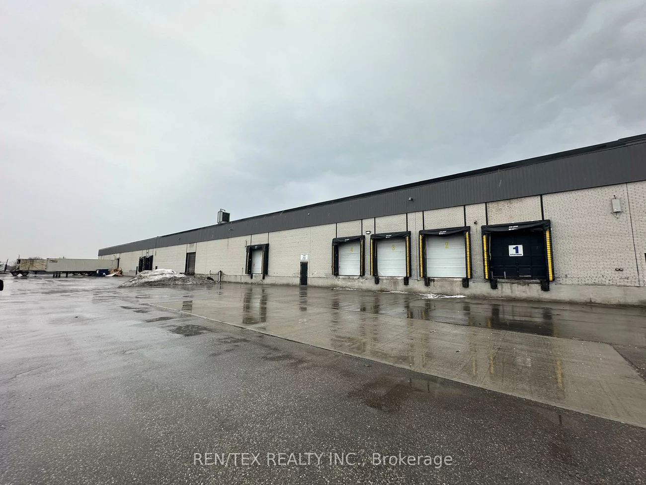 315-345, Flint, York University Heights, Toronto