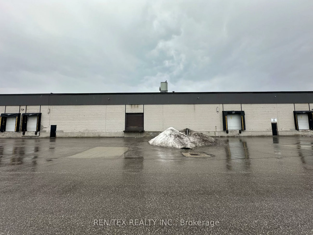 315-345, Flint, York University Heights, Toronto