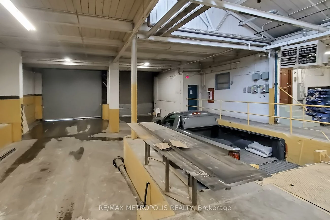 80, Ward, Dovercourt-Wallace Emerson-Junction, Toronto