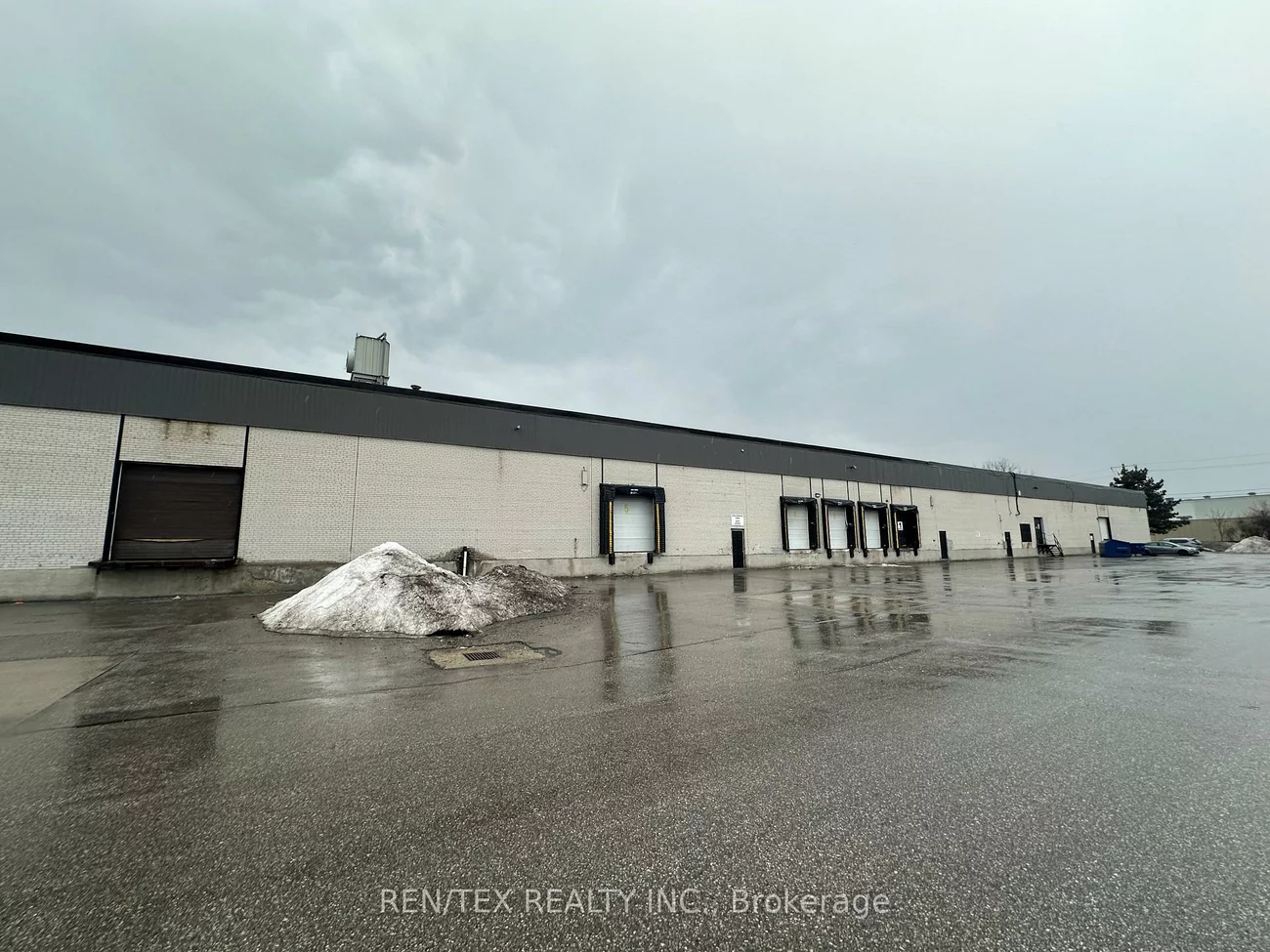 315-345, Flint, York University Heights, Toronto