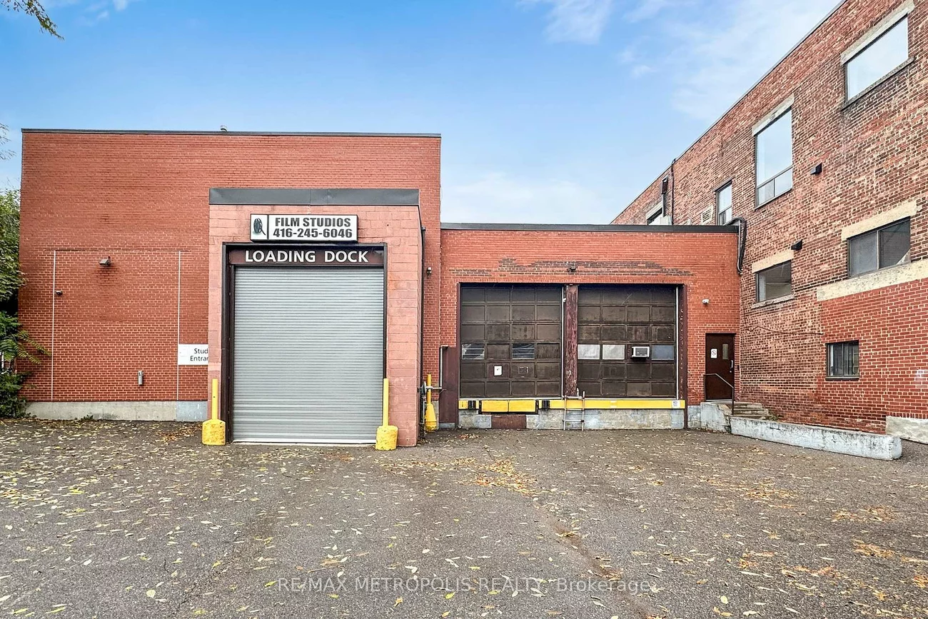 258, Wallace, Dovercourt-Wallace Emerson-Junction, Toronto