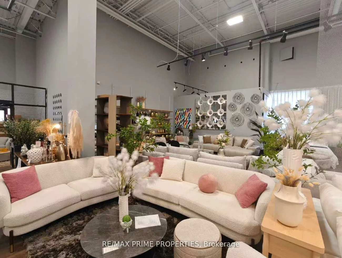 5701, Steeles, Humber Summit, Toronto