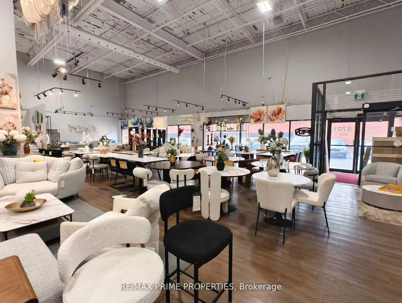 5701, Steeles, Humber Summit, Toronto