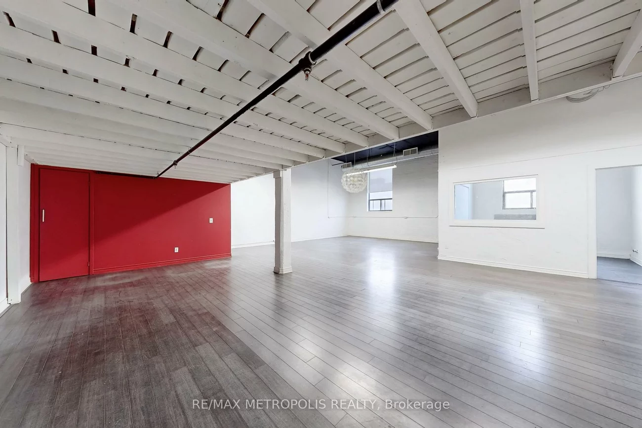 258, Wallace, Dovercourt-Wallace Emerson-Junction, Toronto