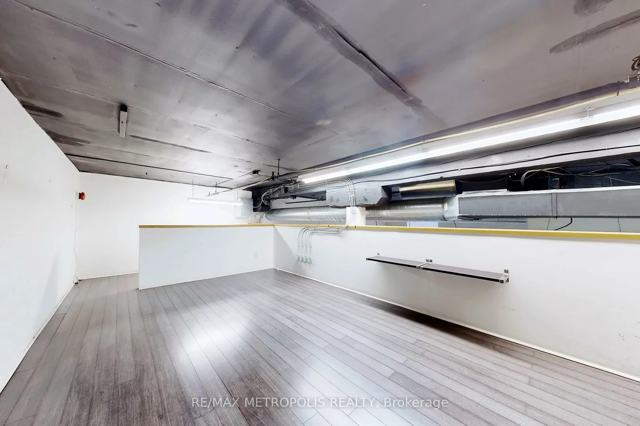 258, Wallace, Dovercourt-Wallace Emerson-Junction, Toronto