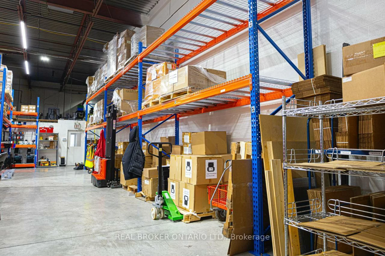 1111, Flint, York University Heights, Toronto