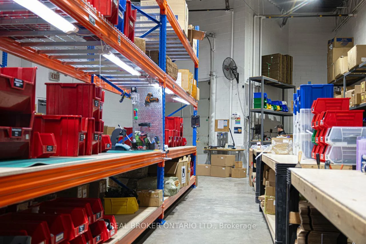 1111, Flint, York University Heights, Toronto