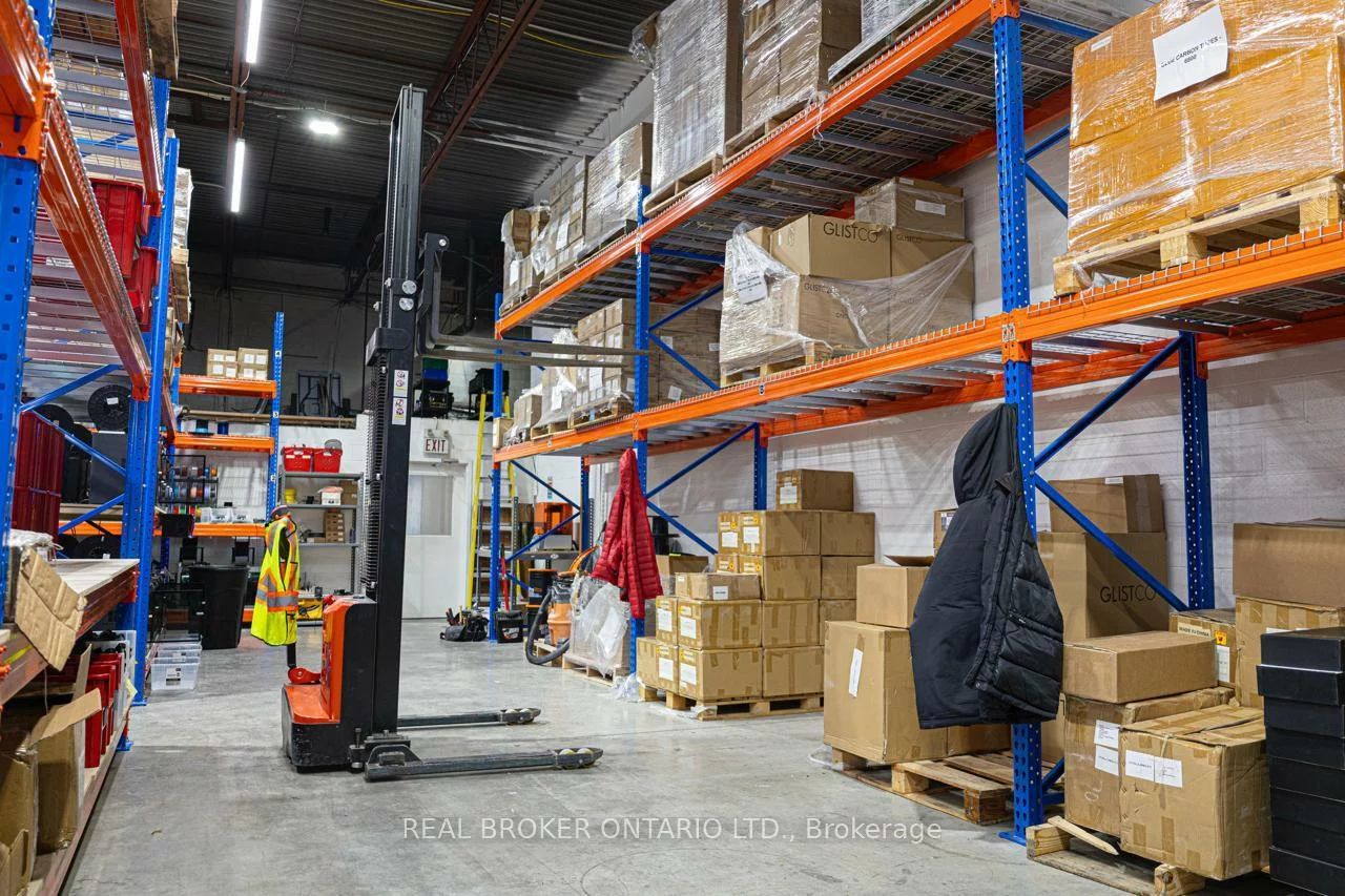 1111, Flint, York University Heights, Toronto