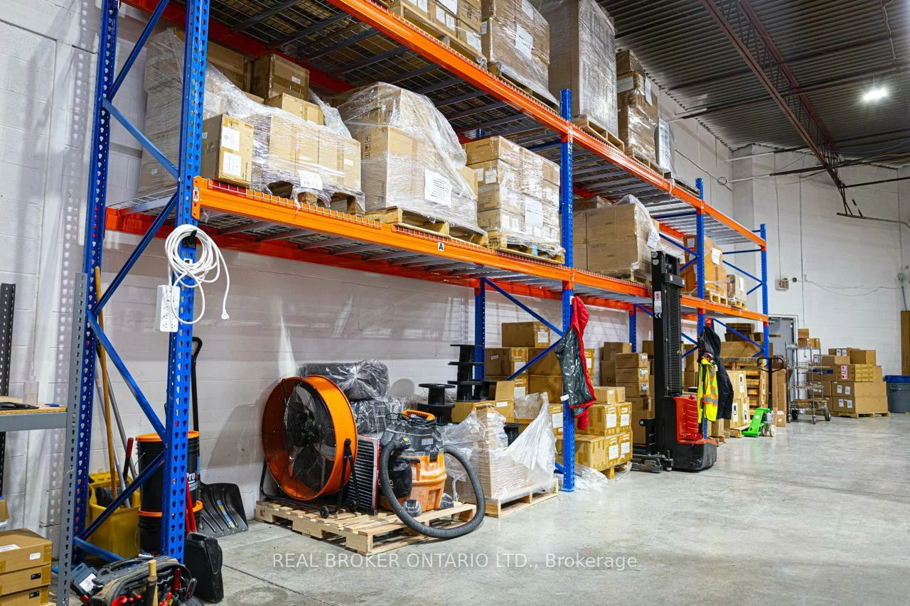 1111, Flint, York University Heights, Toronto