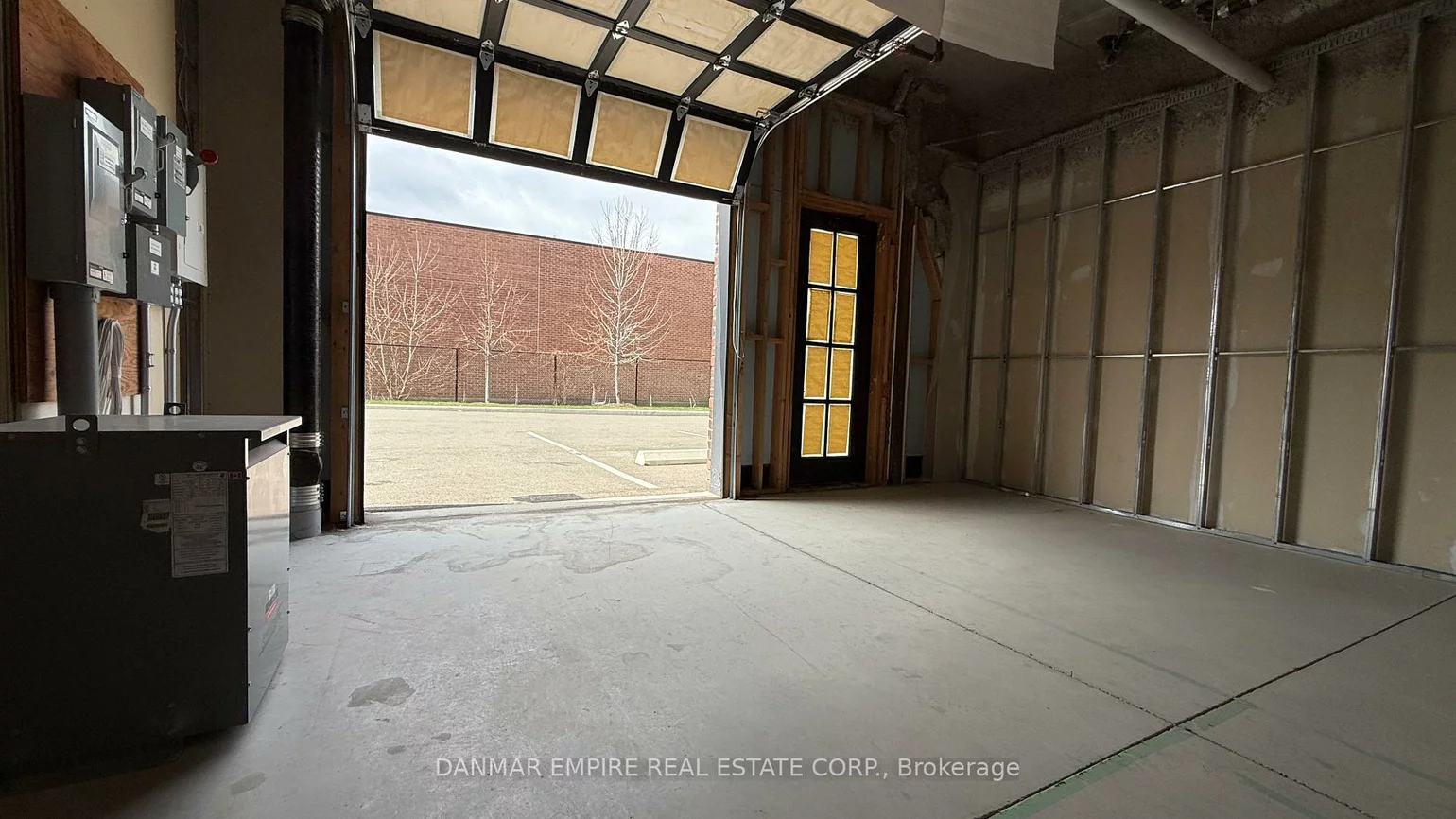 68, Jutland, Islington-City Centre West, Toronto