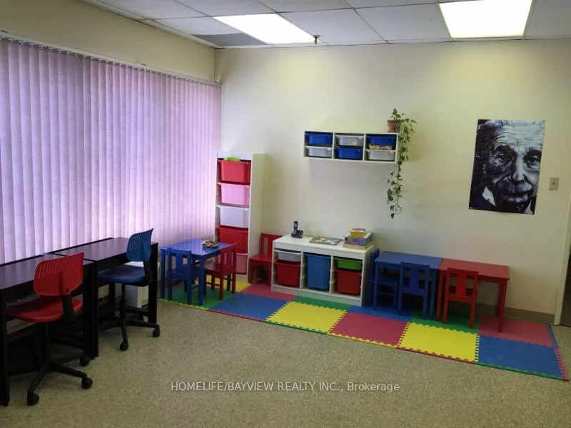 1111, Flint, York University Heights, Toronto