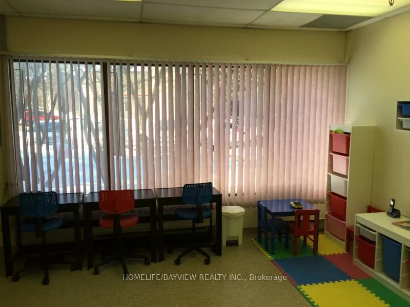 1111, Flint, York University Heights, Toronto