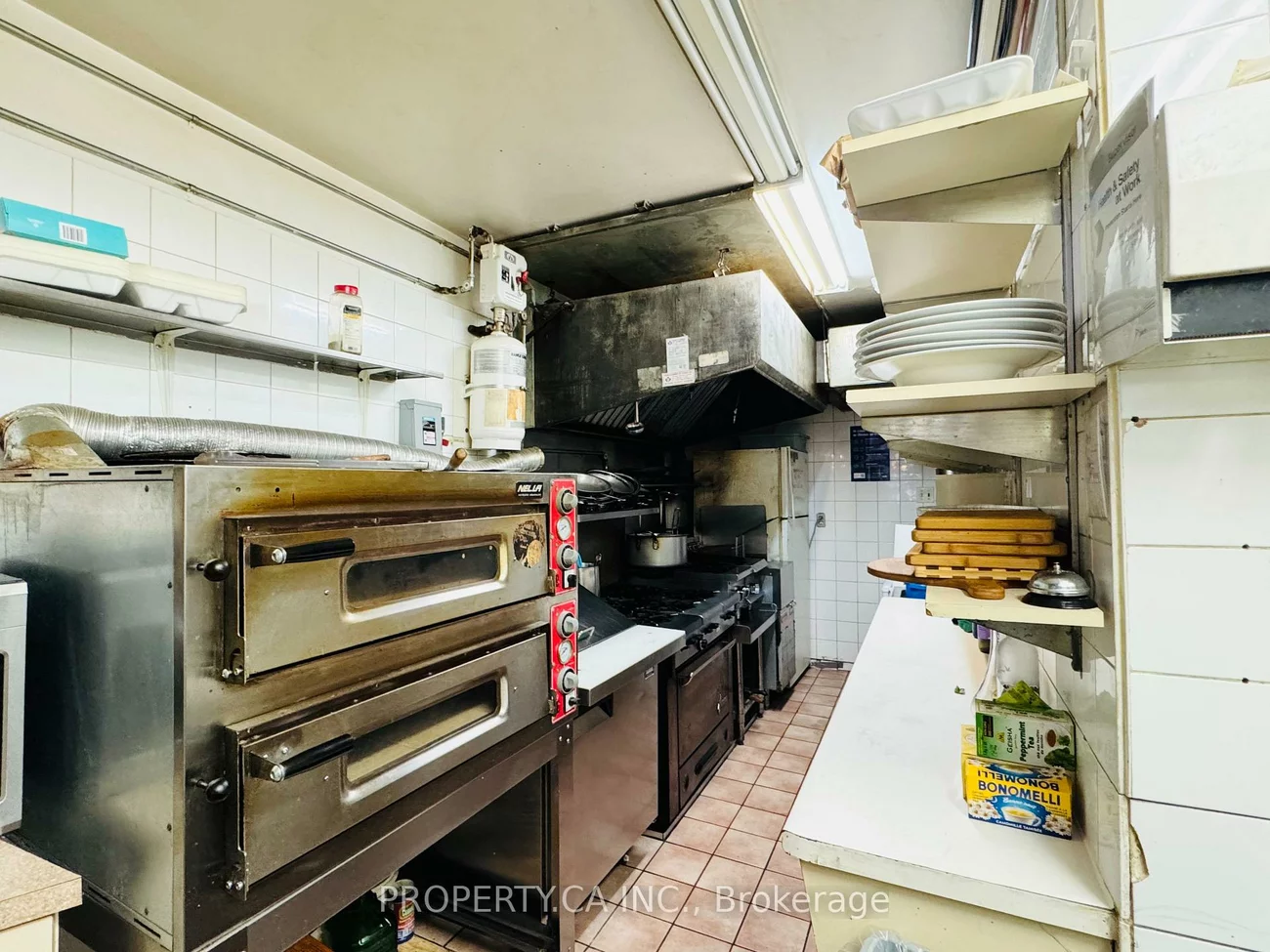 2372, Bloor, Runnymede-Bloor West Village, Toronto