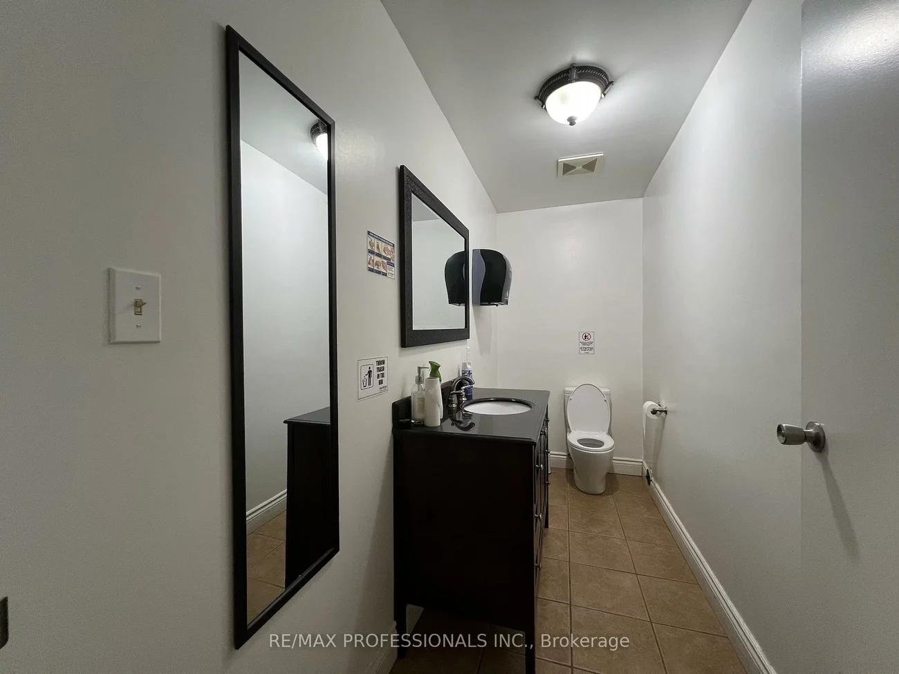 130, North Queen, Islington-City Centre West, Toronto