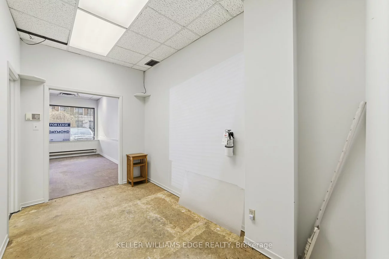 4136, Dundas, Edenbridge-Humber Valley, Toronto