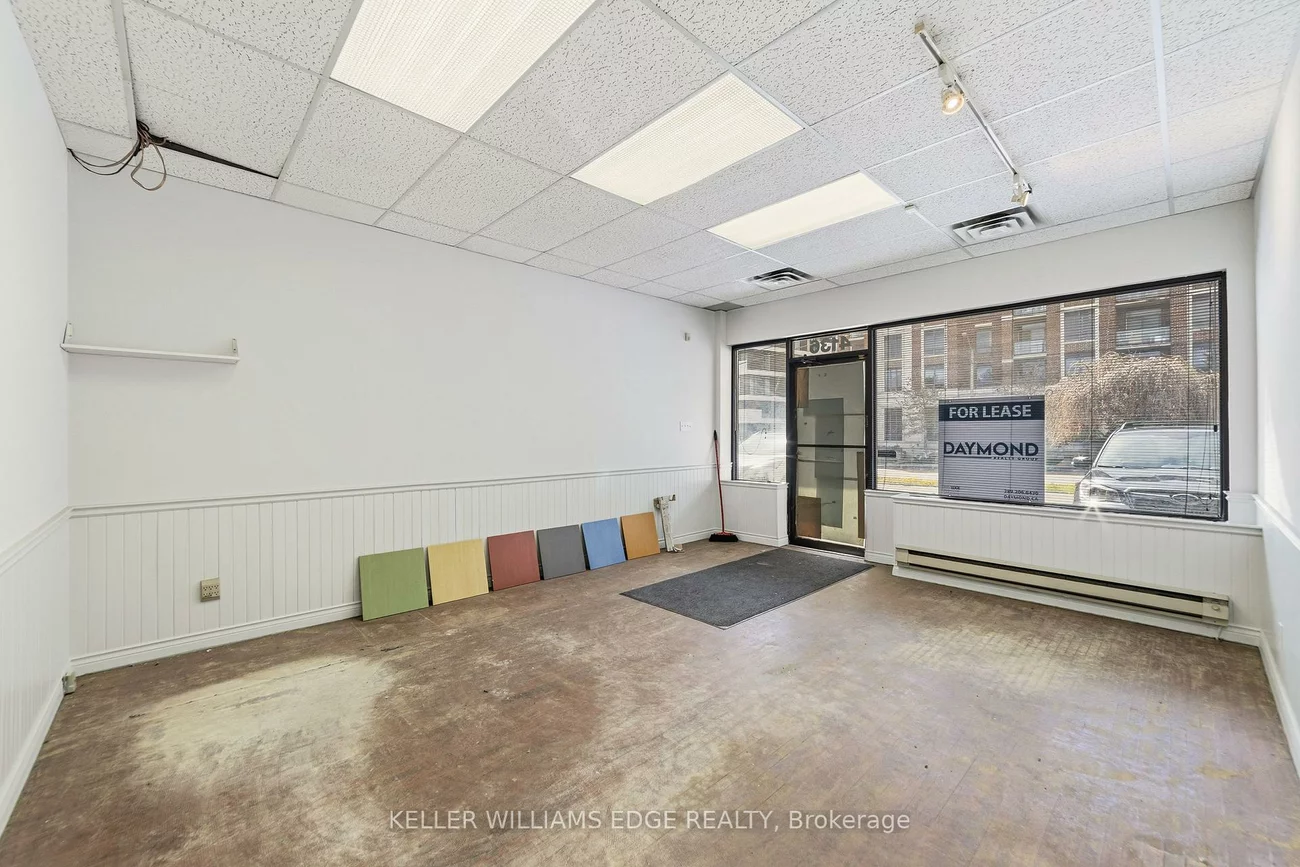 4136, Dundas, Edenbridge-Humber Valley, Toronto