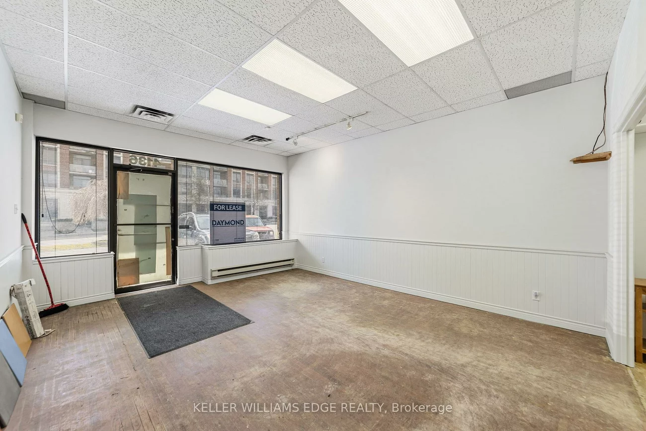 4136, Dundas, Edenbridge-Humber Valley, Toronto