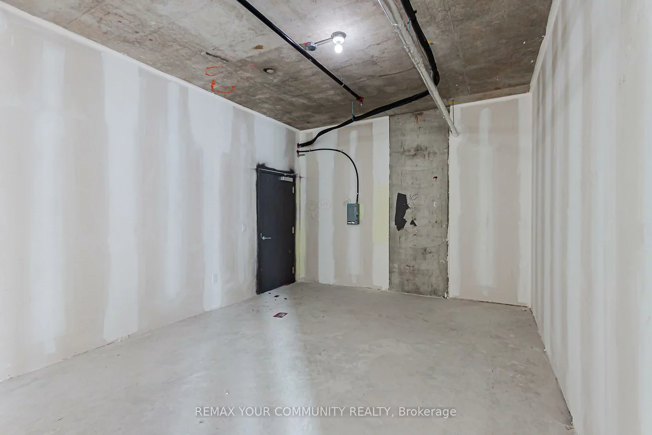 600, Dixon, Willowridge-Martingrove-Richview, Toronto