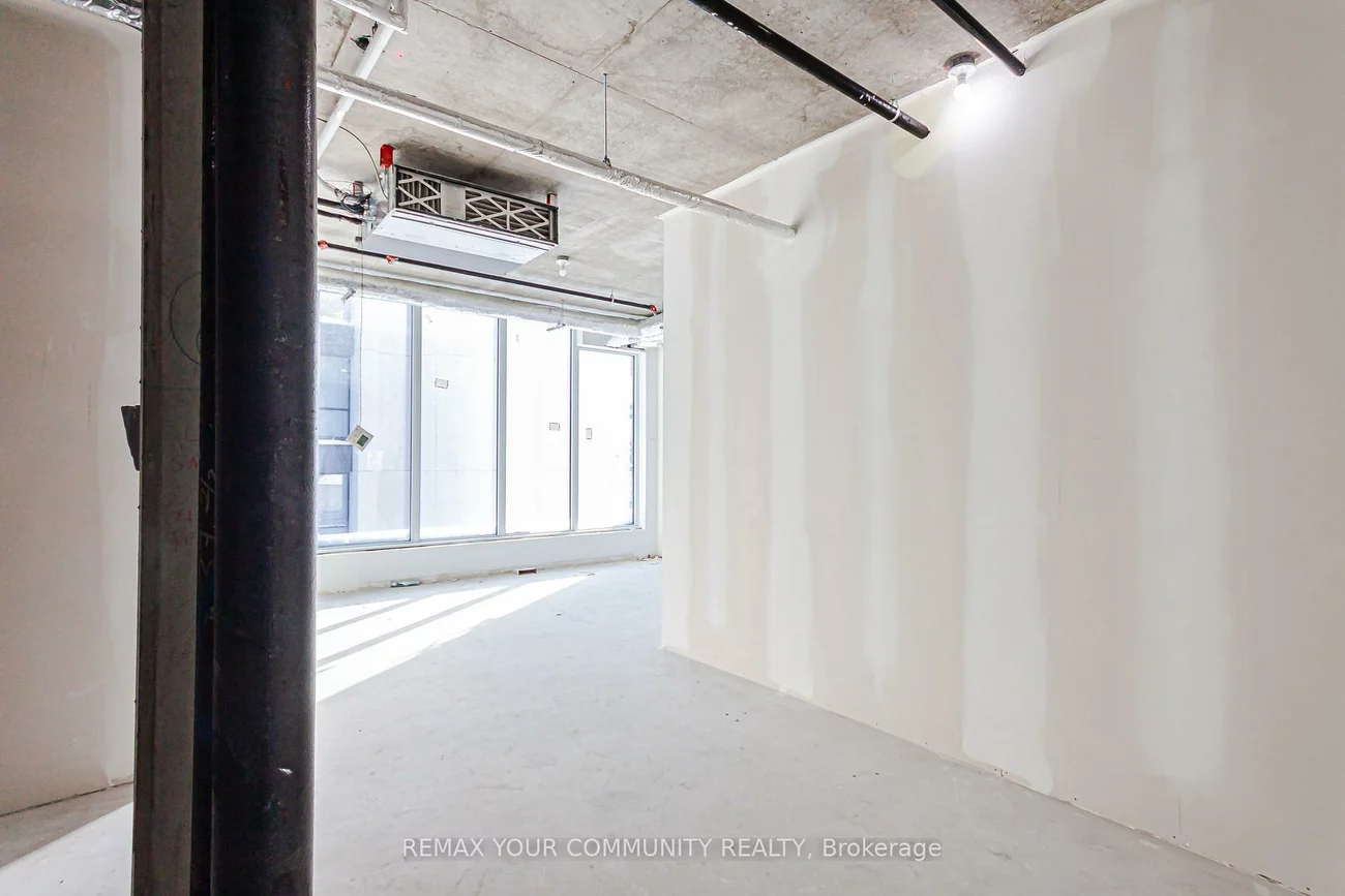 600, Dixon, Willowridge-Martingrove-Richview, Toronto