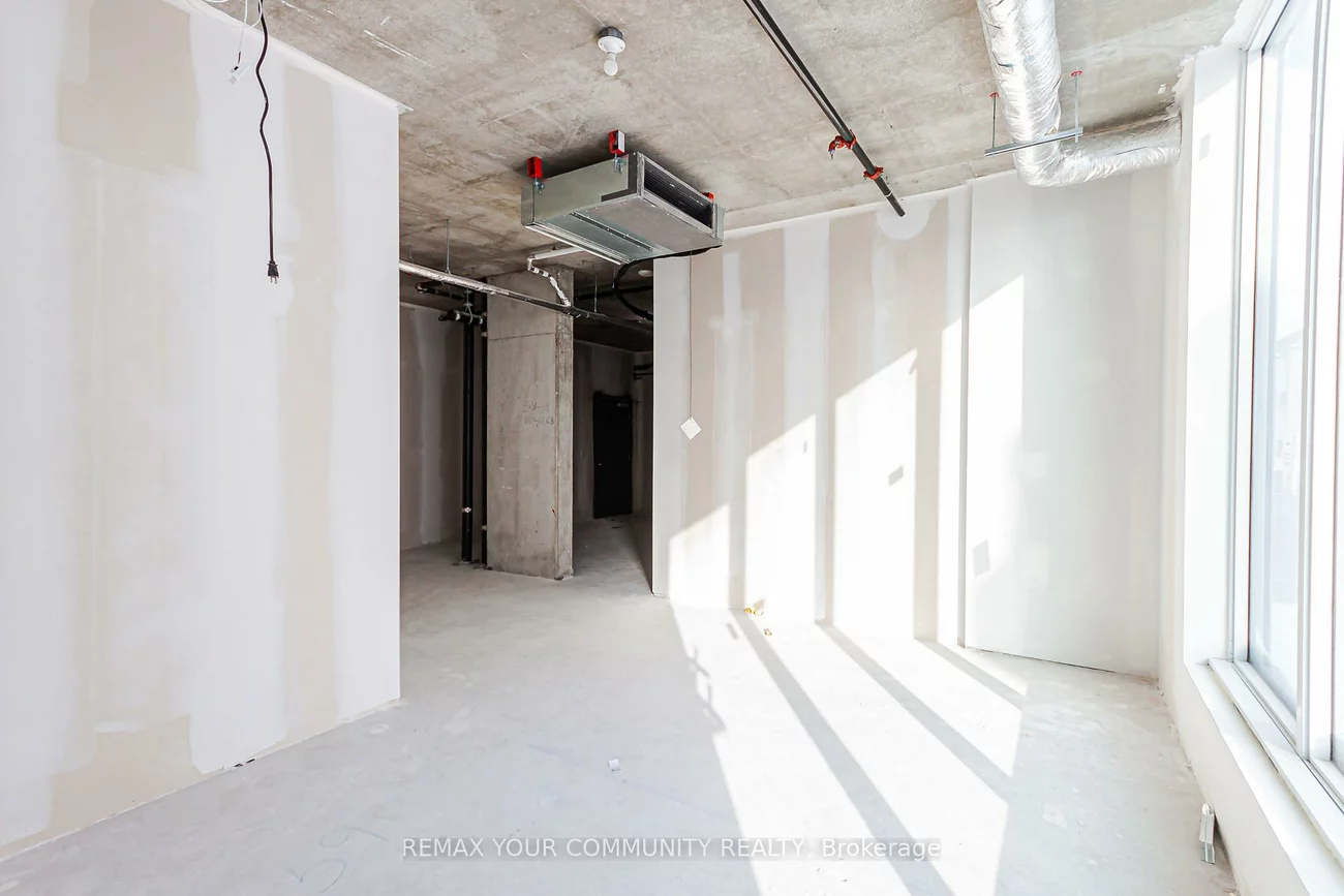 600, Dixon, Willowridge-Martingrove-Richview, Toronto
