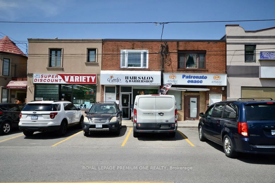 312, Rustic, Maple Leaf, Toronto