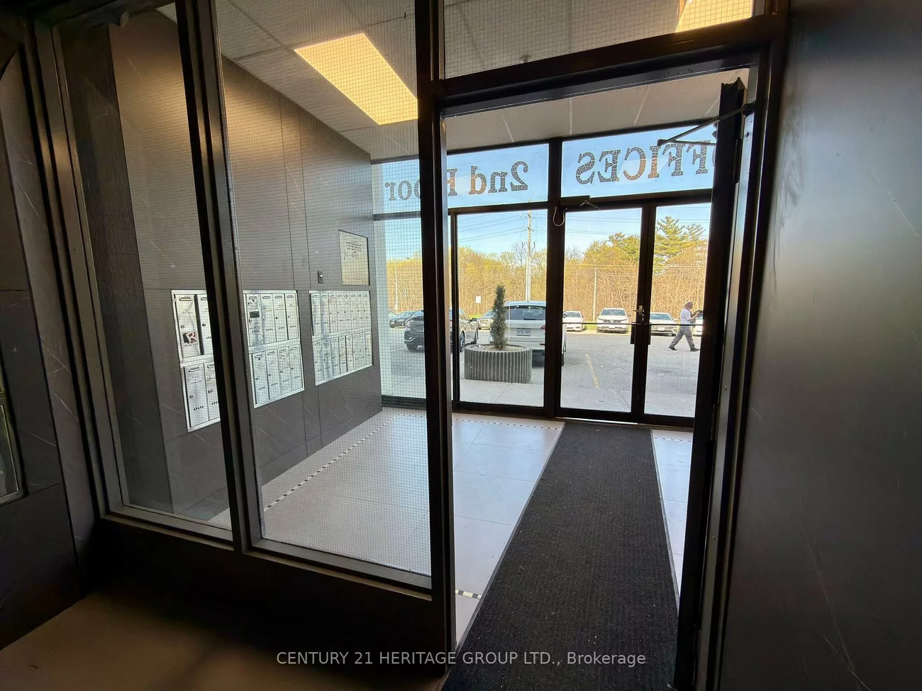 4544, Dufferin, York University Heights, Toronto