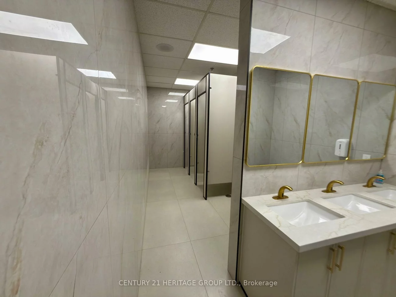 4544, Dufferin, York University Heights, Toronto