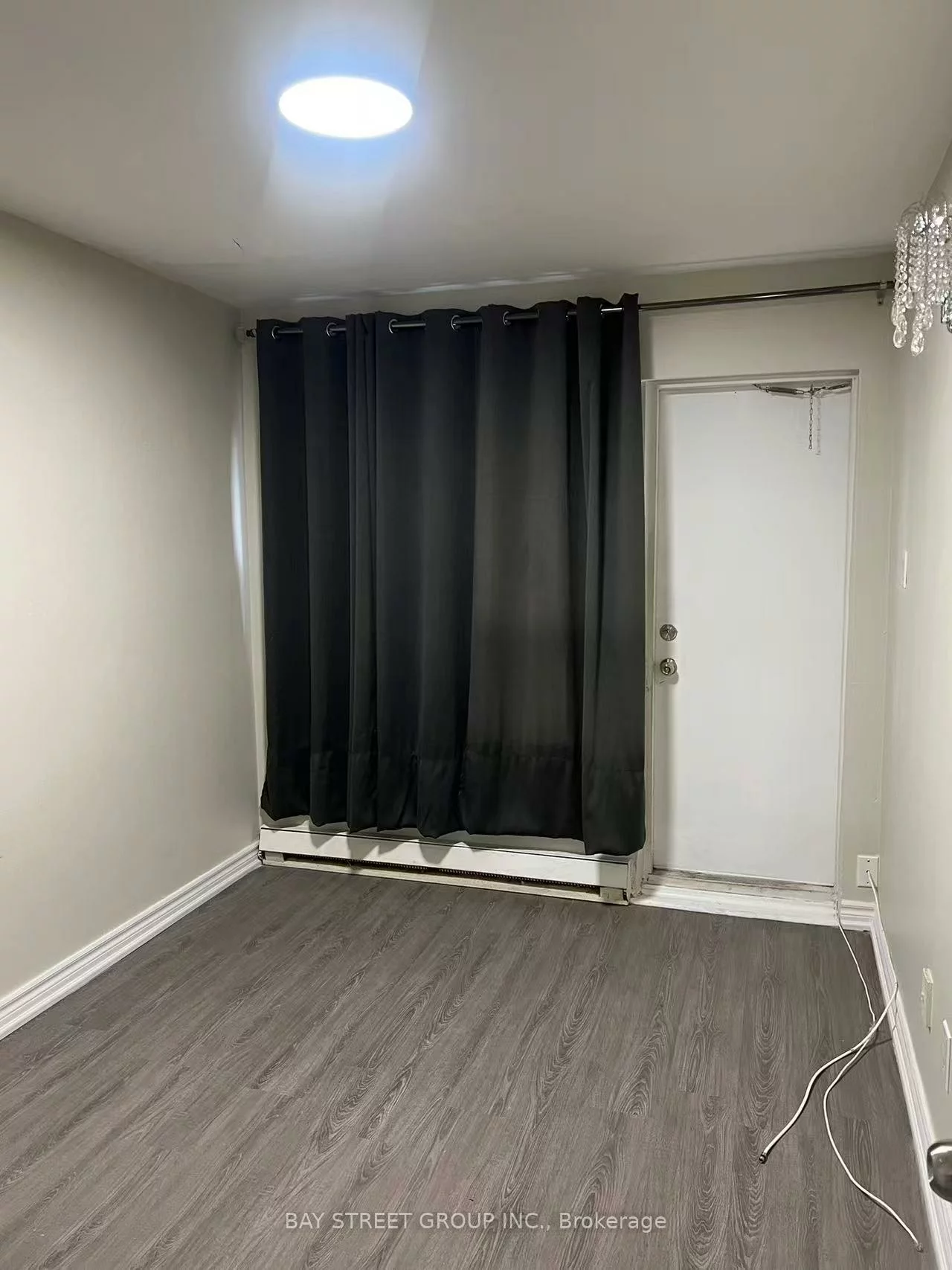 750, Wilson, Downsview-Roding-CFB, Toronto