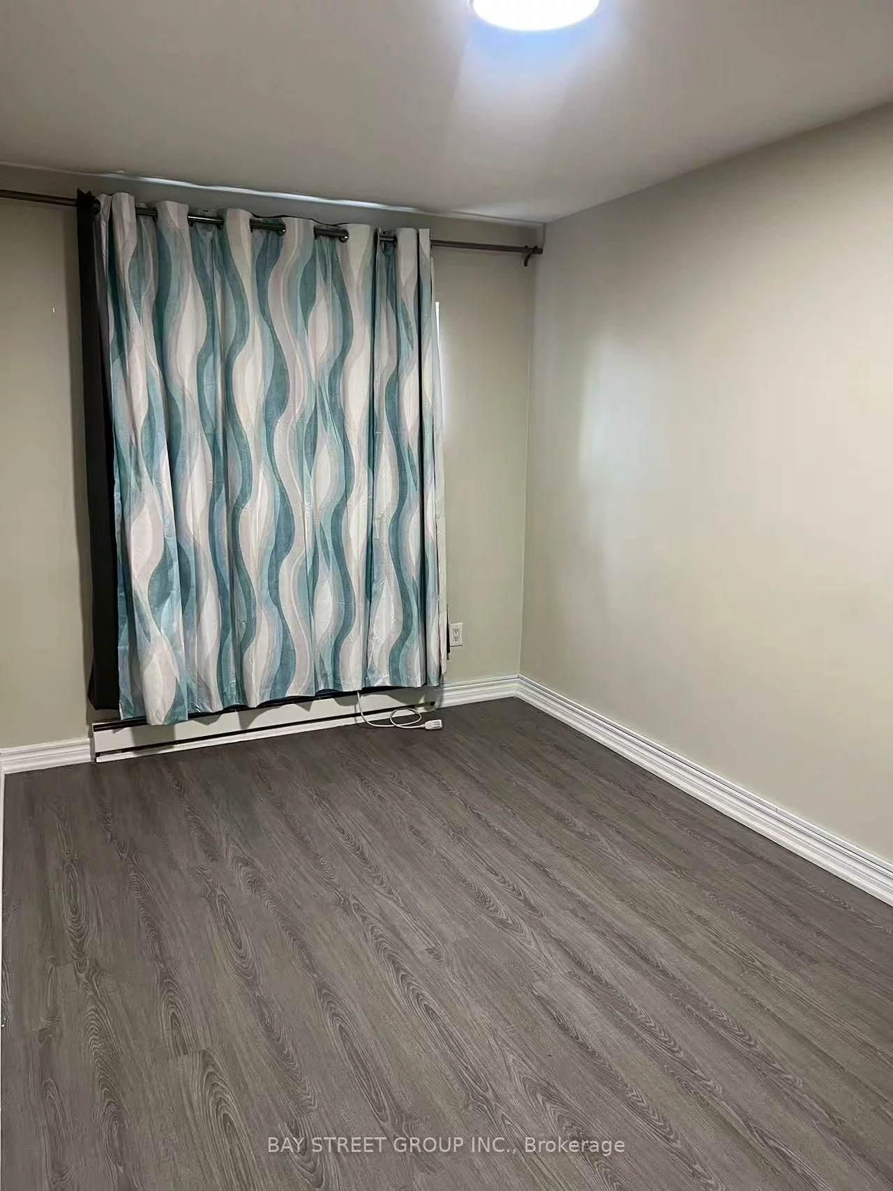 750, Wilson, Downsview-Roding-CFB, Toronto
