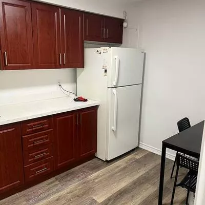 750, Wilson, Downsview-Roding-CFB, Toronto