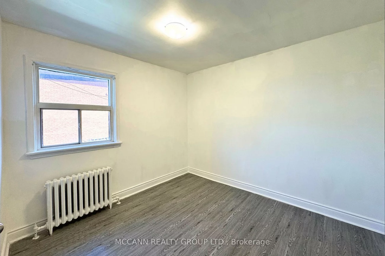 2544, Eglinton, Beechborough-Greenbrook, Toronto