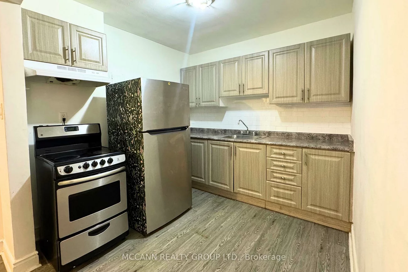 2544, Eglinton, Beechborough-Greenbrook, Toronto