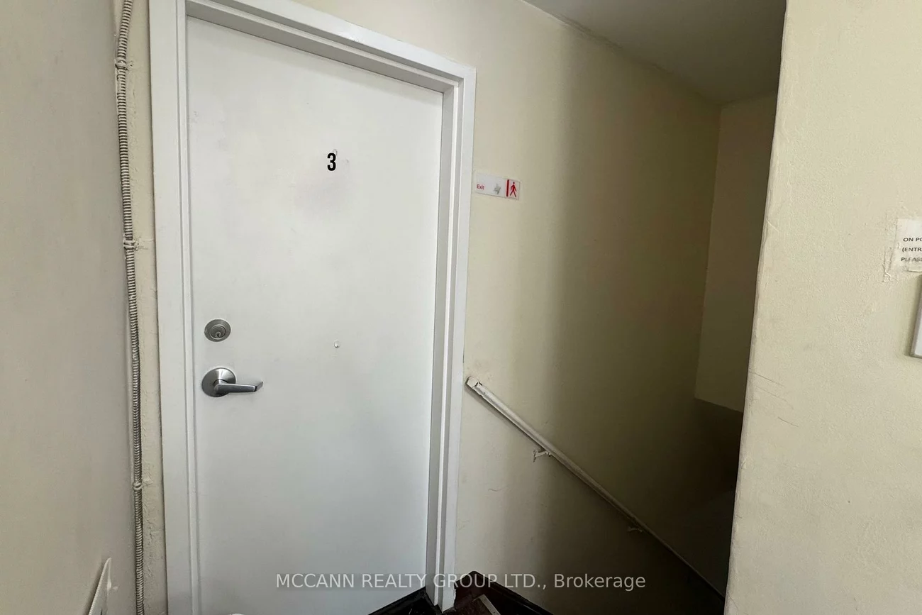 2544, Eglinton, Beechborough-Greenbrook, Toronto
