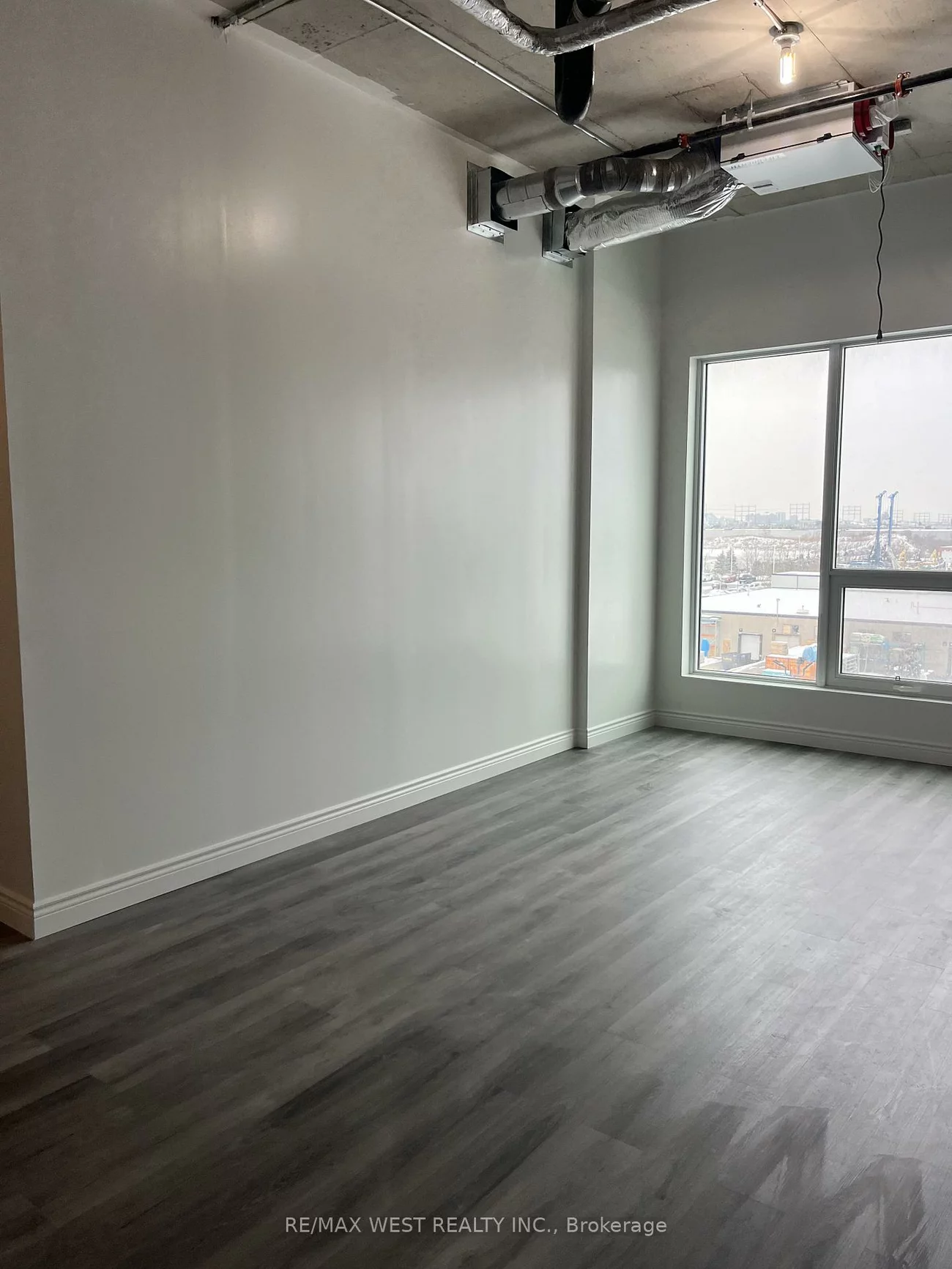 600, Dixon, West Humber-Clairville, Toronto