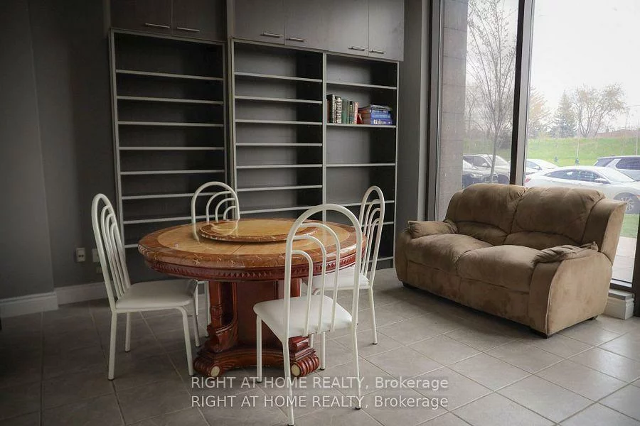 1, De Boers, York University Heights, Toronto