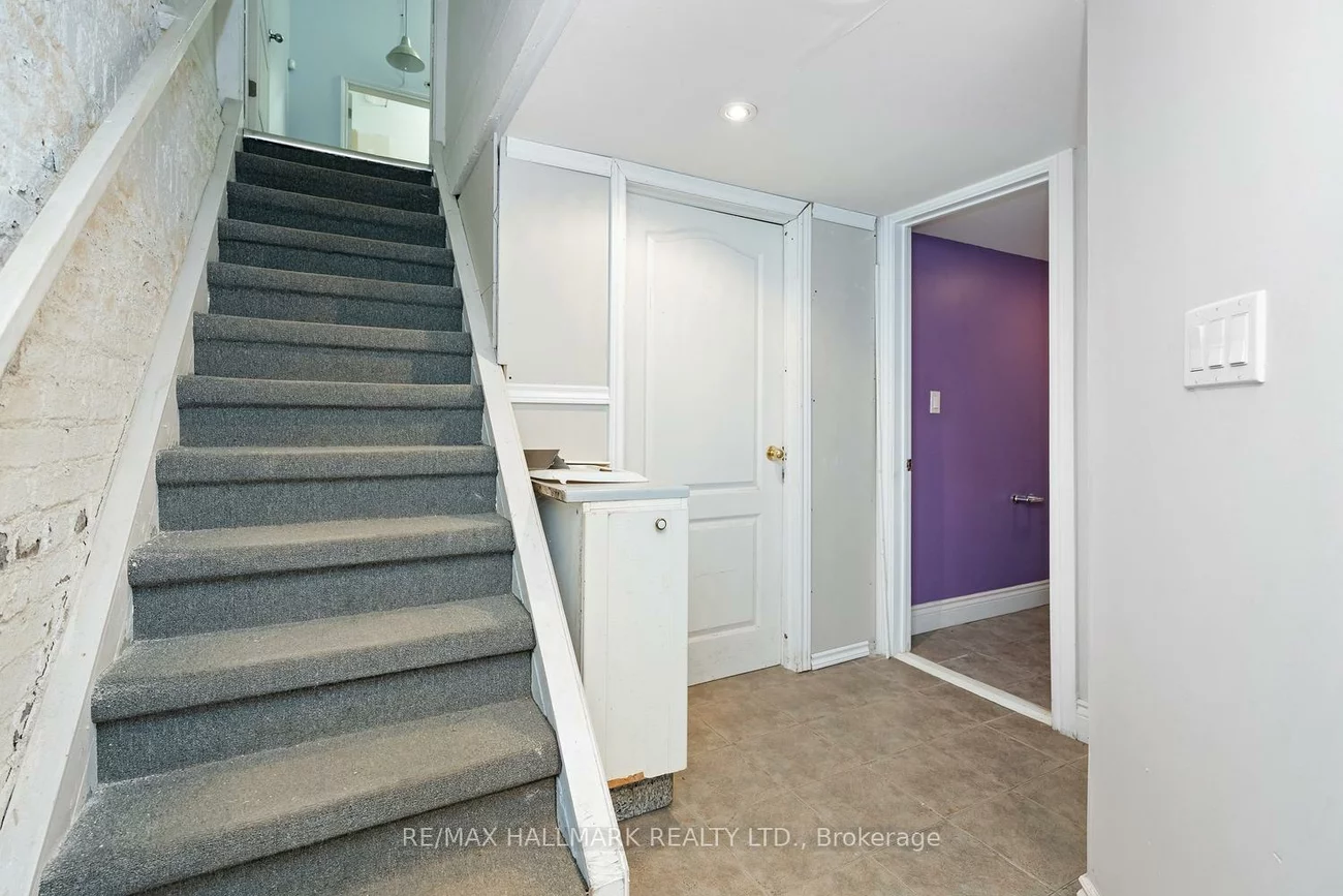 534, Annette, Runnymede-Bloor West Village, Toronto