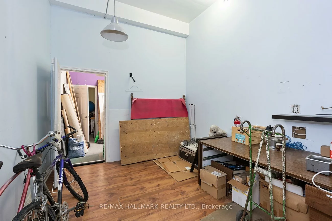 534, Annette, Runnymede-Bloor West Village, Toronto
