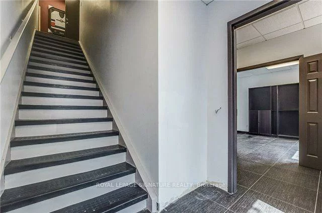 130, Industry, Brookhaven-Amesbury, Toronto